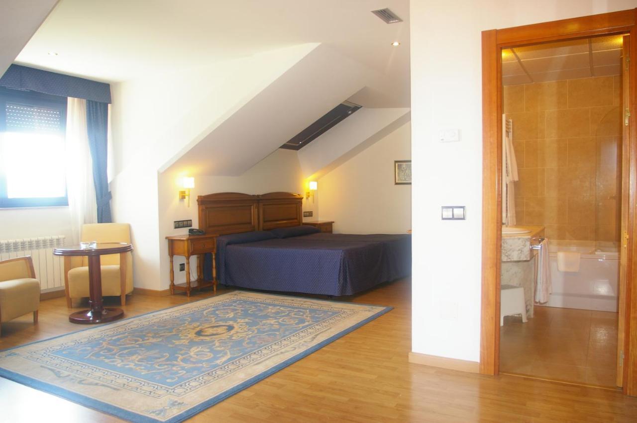 Hotel Cristina Norena Ngoại thất bức ảnh