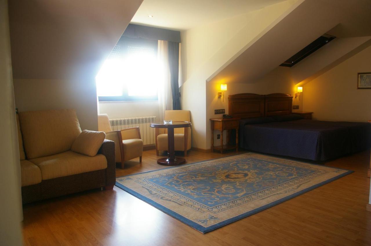 Hotel Cristina Norena Ngoại thất bức ảnh
